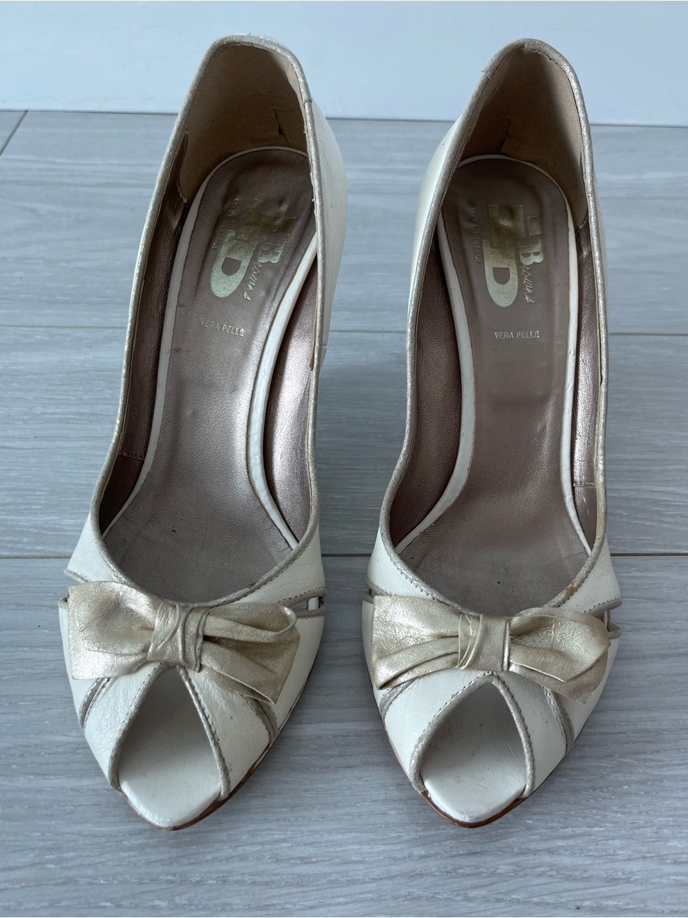 Browns White Genuine Leather Peep-Toe Bow Pumps Silver Wedge Heel Size 40